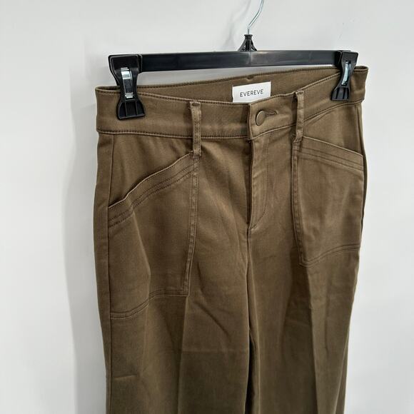 EVEREVE Beth Wide Leg Pant in Oregano Green // 24 - Picture 8 of 12